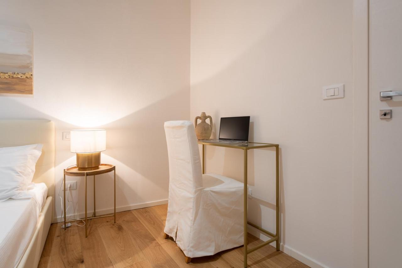 Accademia - Flo Apartments Флоренция Экстерьер фото